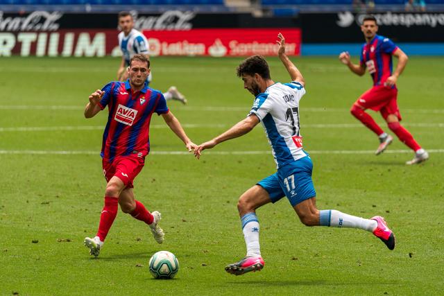 萨里：很遗憾执教切尔西一年就离开 希望回英超